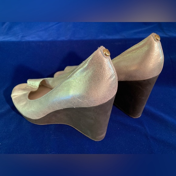 Gold Tone Peep Toe Wedges by Michael Kors Size 10M - Picture 5 of 5